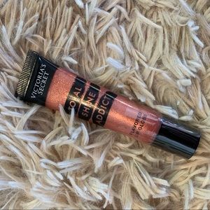 VIctoria’s Secret Total Shine Addict Lip Gloss